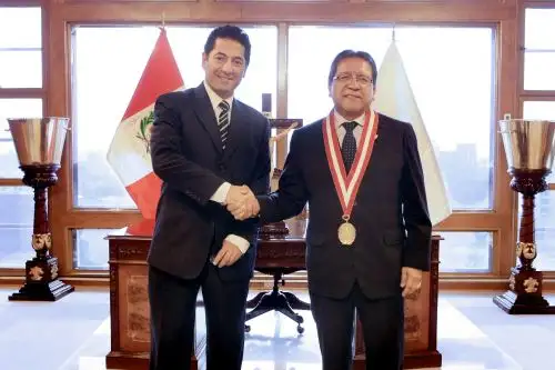Ministro de Justicia, Savador Heresi, se reúne con el fiscal de la Nación, Pablo Sánchez.