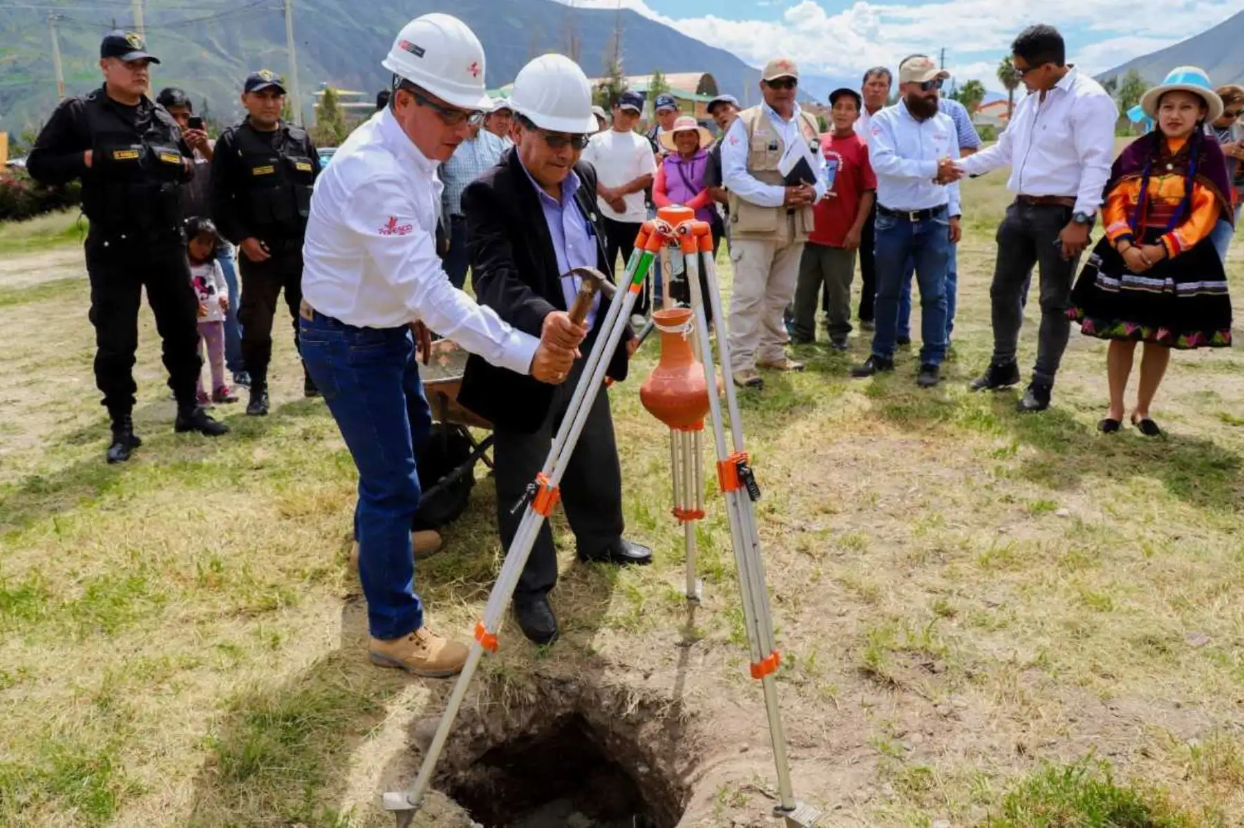 El Ministerio de Comercio Exterior y Turismo (Mincetur), a través de Plan Copesco Nacional, anunció el inicio de los trabajos para la ejecución de la obra: “Mejoramiento y creación de los servicios turísticos públicos del Camposanto de Yungay”, ubicado en la provincia de Yungay, región Áncash.