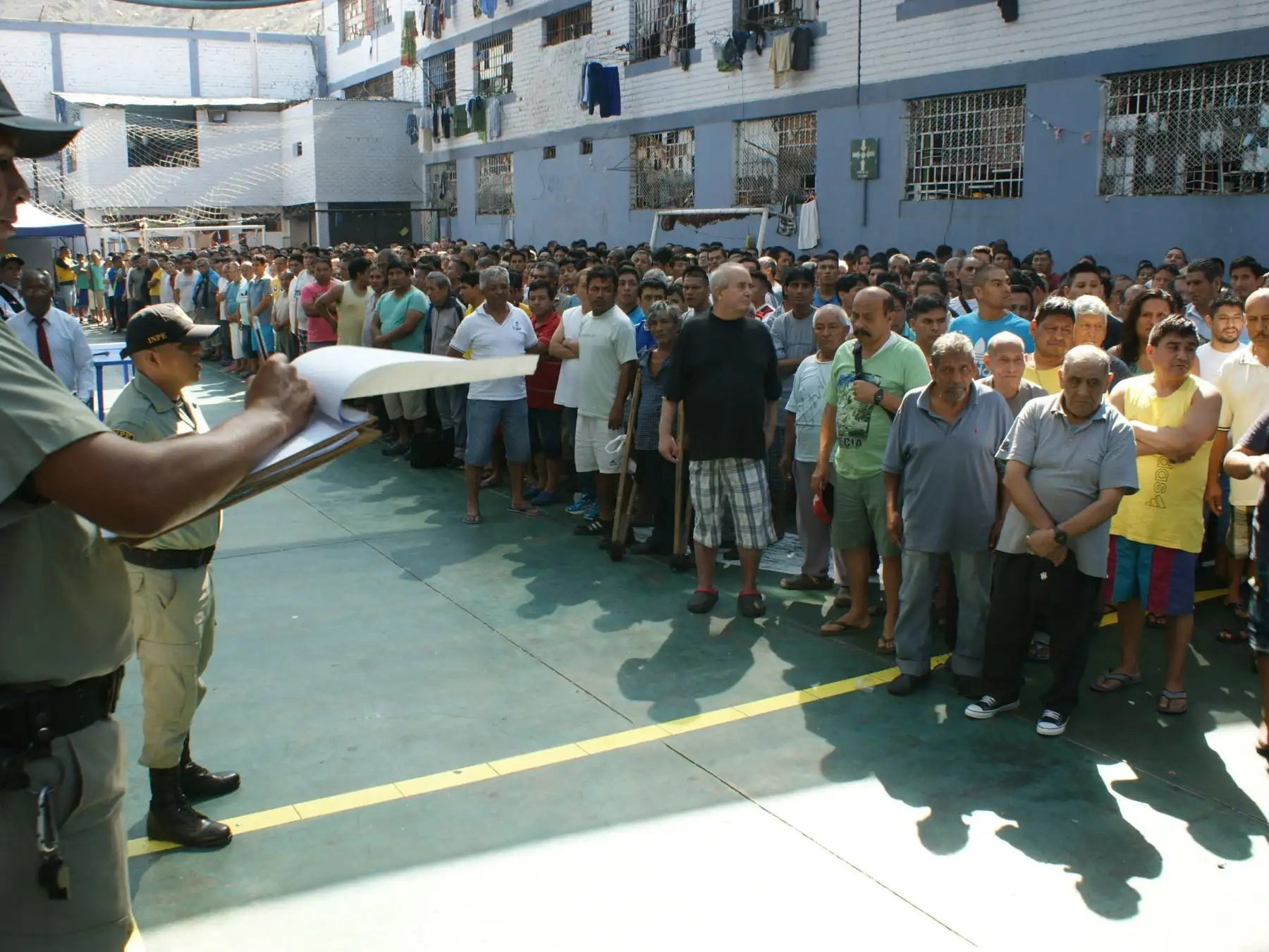 Inpe pasa lista diariamente a los internos del penal Lurigancho, que suman más de 9,700 reos, a pesar de que el establecimiento se construyó para 3,200.