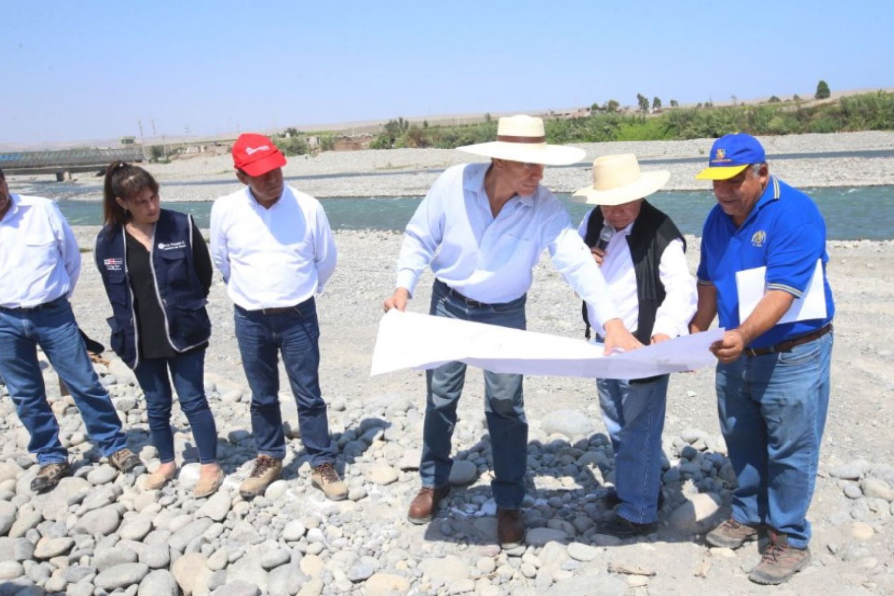 La Autoridad para la Reconstrucción con Cambios (ARCC) viene trabajando en la solución integral de la cuenca del río Cañete, así como en otros 18 ríos de la costa desde Tumbes hasta Ica.