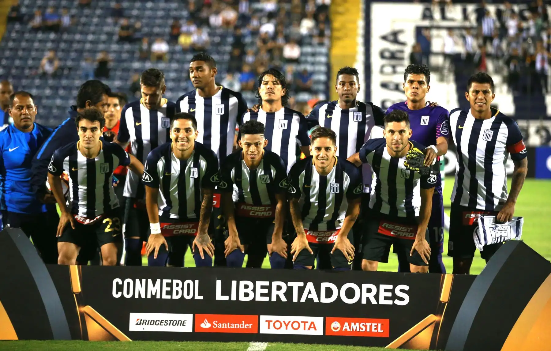 Alianza Lima cayó 3-1 ante el Palmeiras de Brasil, un resultado que marca la despedida definitiva del equipo blanquiazul de la Copa Libertadores.Foto:ANDINA/Jhony Laurente