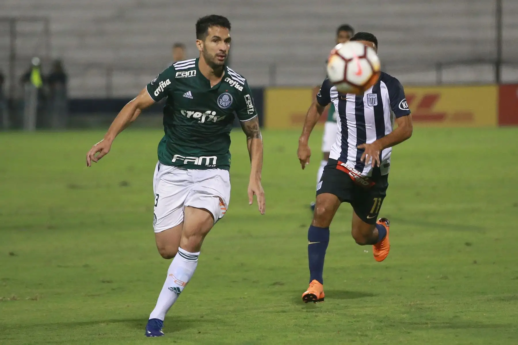 Alianza Lima cayó 3-1 ante el Palmeiras de Brasil, un resultado que marca la despedida definitiva del equipo blanquiazul de la Copa Libertadores.Foto:ANDINA/Jhony Laurente