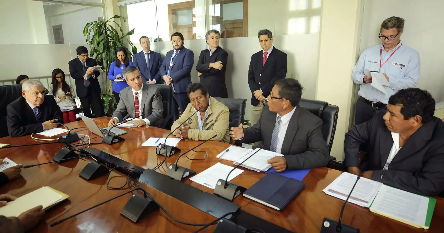 Reunión con pescadores.