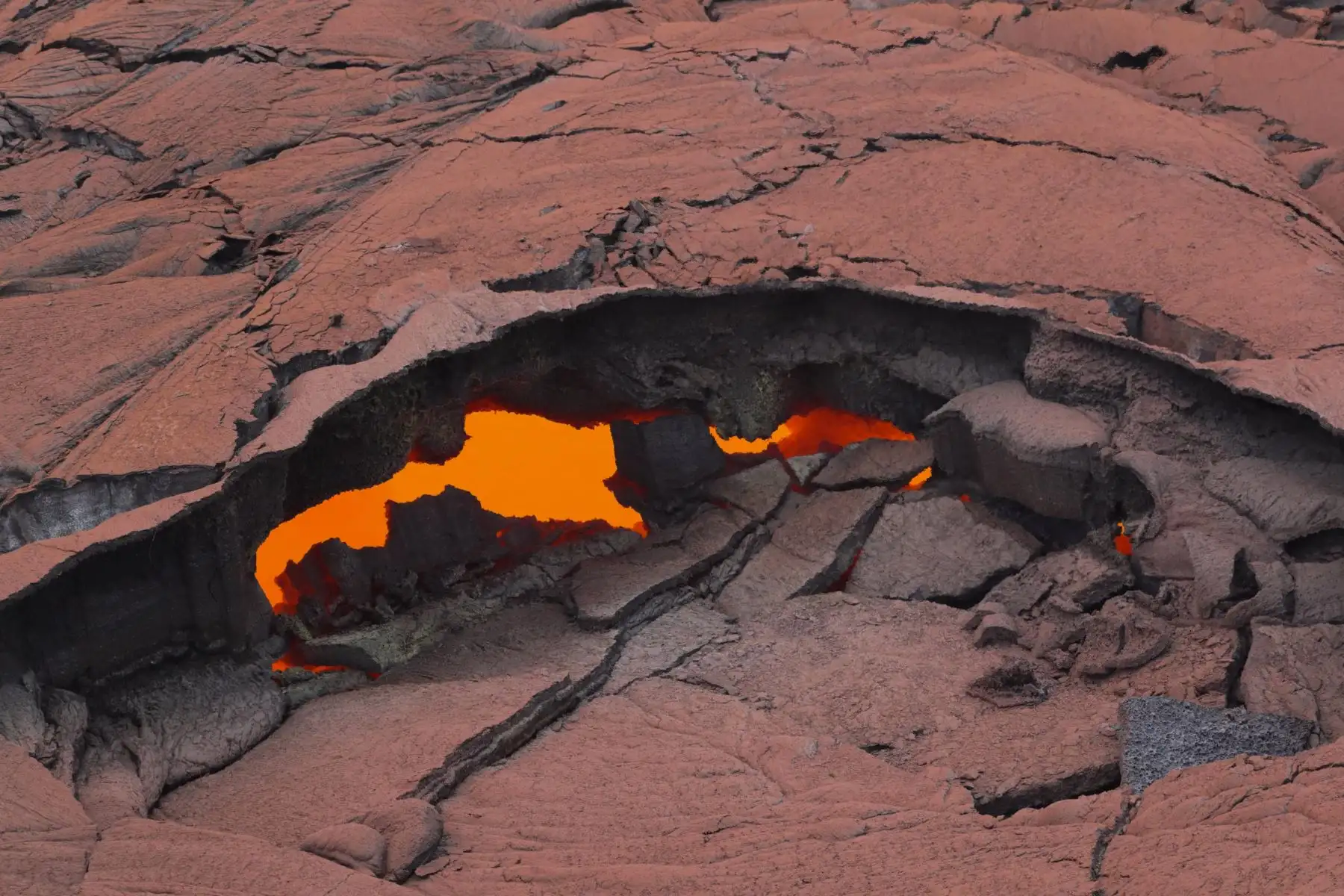 Detalle de una de las zonas del volcán Kilauea en Hawai (Estados Unidos). Foto: EFE
