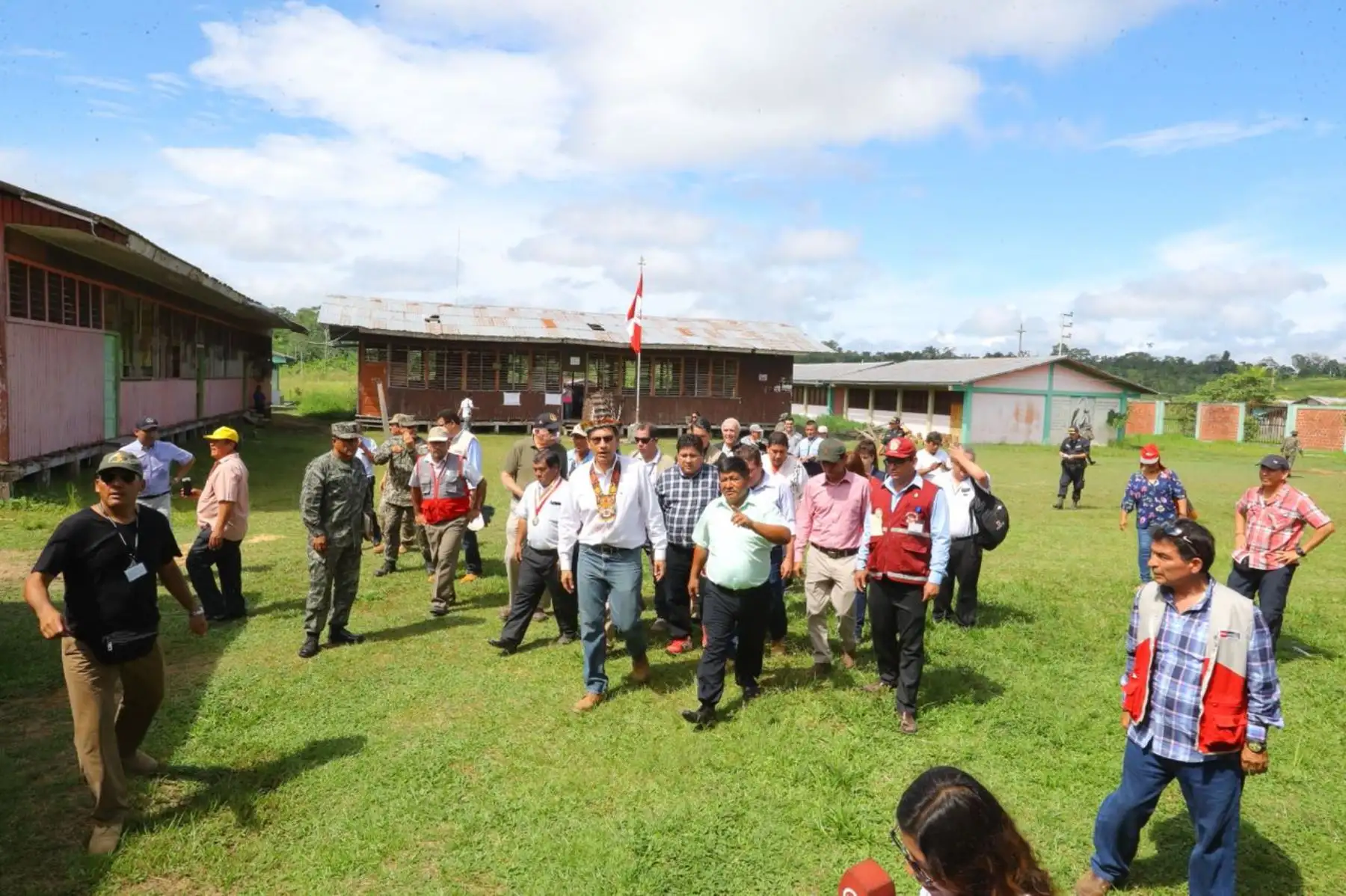 Presidente Vizcarra, coloca la primera piedra del Nuevo Establecimiento de Salud de Purús, en Ucayali.  Foto: ANDINA/ Prensa Presidencia