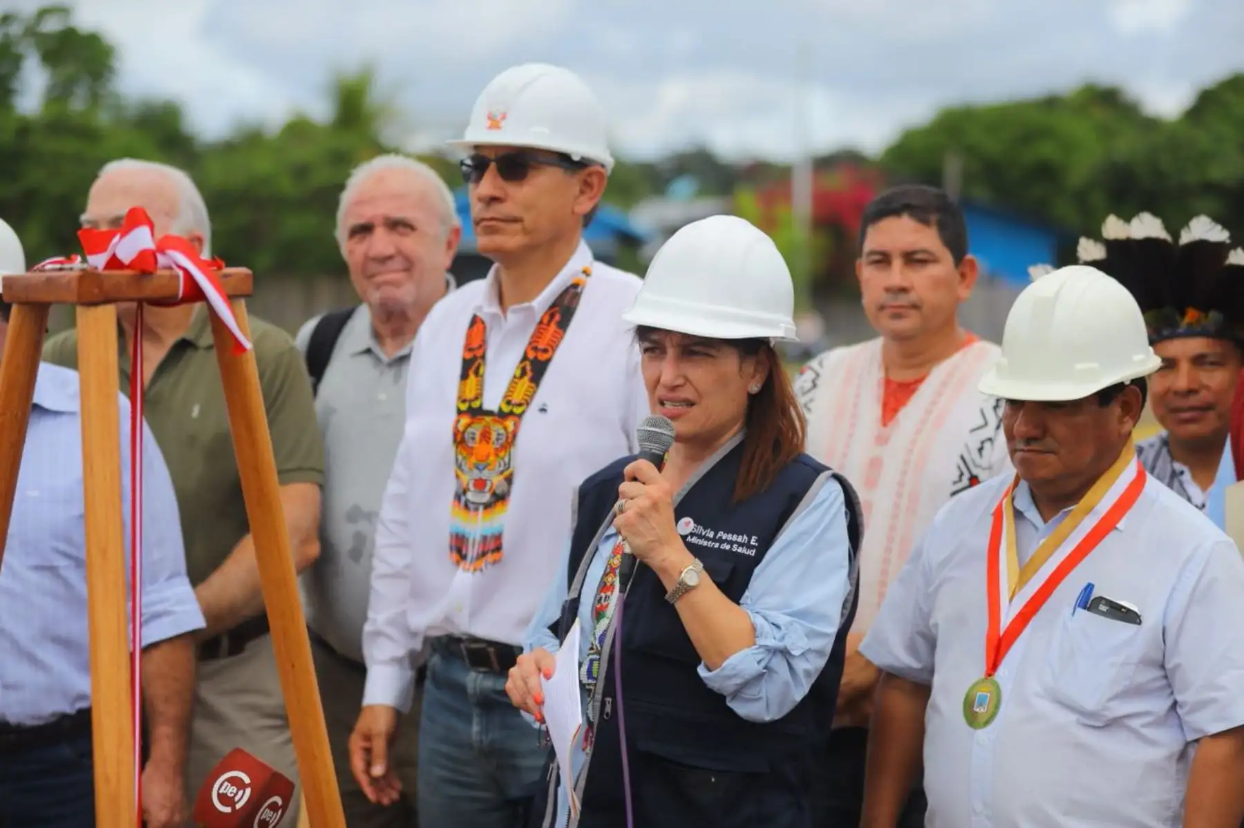 Presidente Vizcarra, coloca la primera piedra del Nuevo Establecimiento de Salud de Purús, en Ucayali.  Foto: ANDINA/ Prensa Presidencia