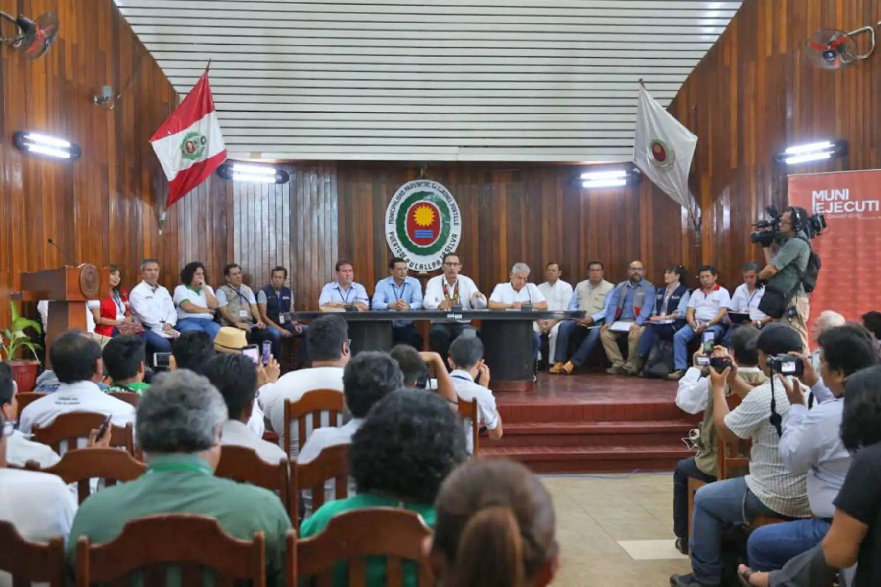 Presidente de la República, Martín Vizcarra, participa en el Muni Ejecutivo en la ciudad de Pucallpa, región Ucayali, junto a los integrantes de su Gabinete Ministerial. Foto: ANDINA/ Prensa Presidencia