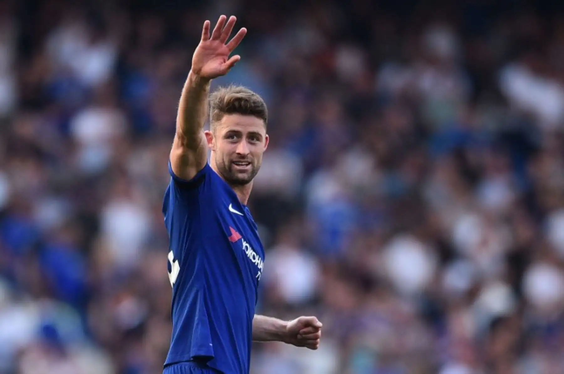El defensor inglés del Chelsea Gary Cahill hace un gesto al pitazo final durante el partido de fútbol de la Liga Premier inglesa entre Chelsea y Liverpool. Foto: AFP.