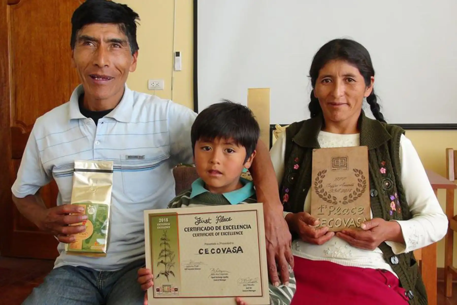 Conozca a Vicentina Phocco la productora de café que triunfó en la feria Global Specialtu Coffee EXPO Seattle 2018, en EE UU. ANDINA