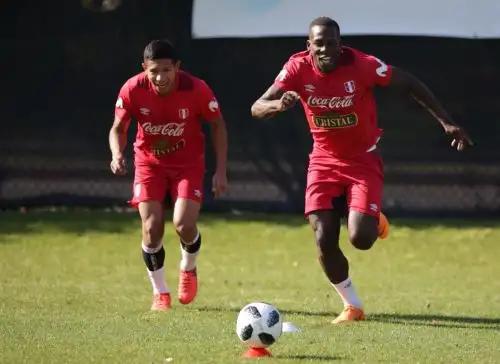 La escuadra nacional comienza sus entrenamientos con jugadores que llegan del extranjero y están de vacaciones