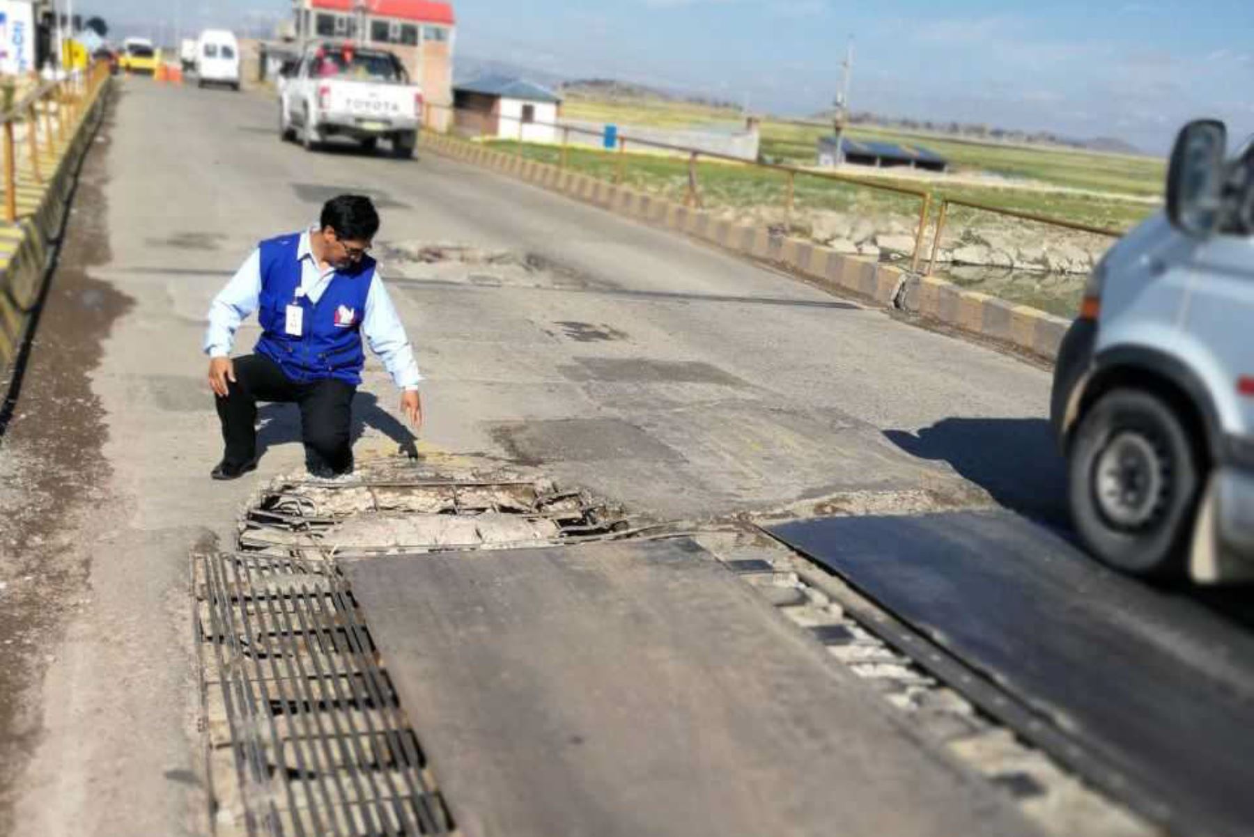 Defensoría del Pueblo advierte peligro en estructura del puente Ramis, en la región Puno.