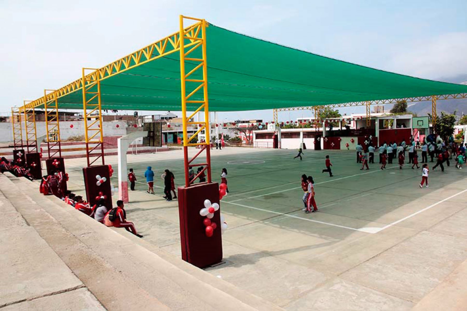 Instalarán 20 mallas de protección solar en colegios de Chimbote. ANDINA