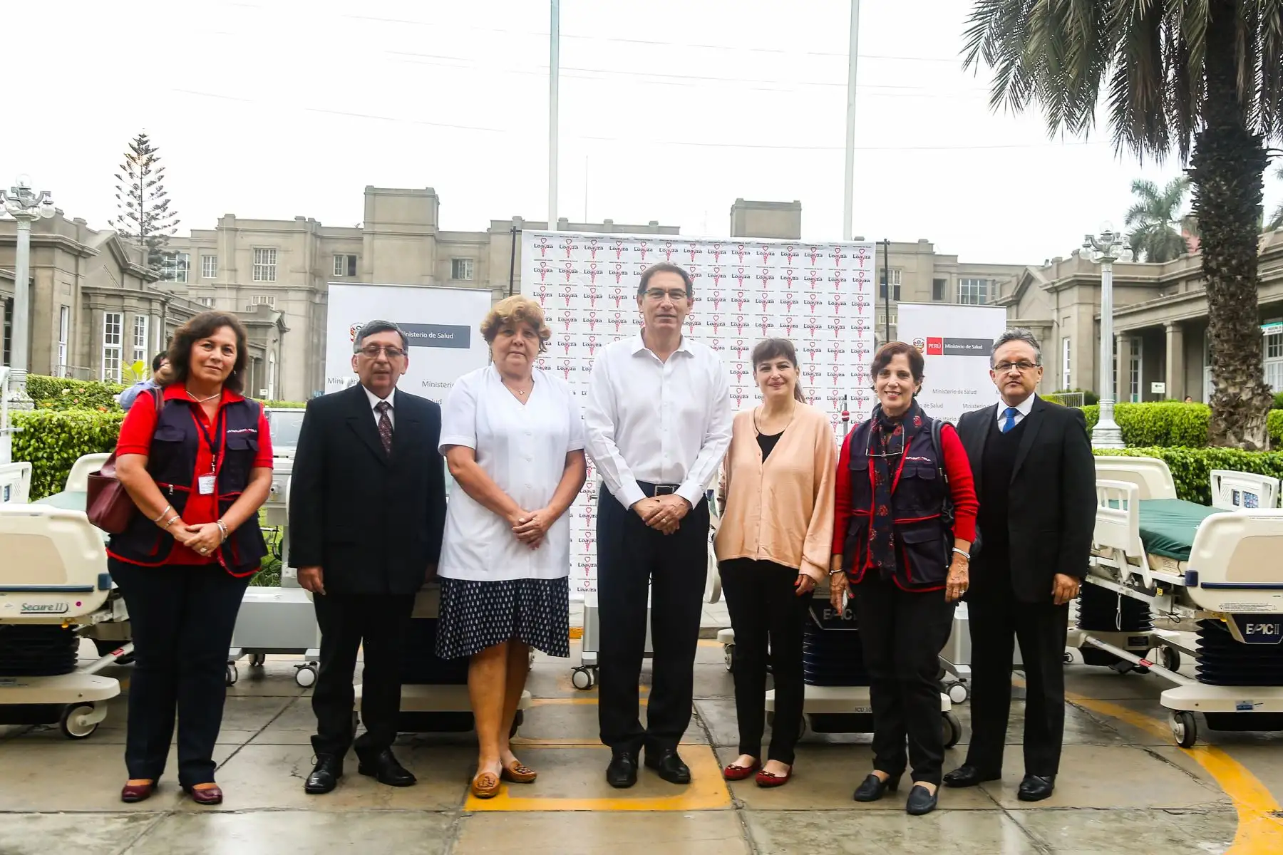 Presidente Vizcarra entrega equipos médicos en hospital Loayza. Foto: ANDINA/Prensa Presidencia.