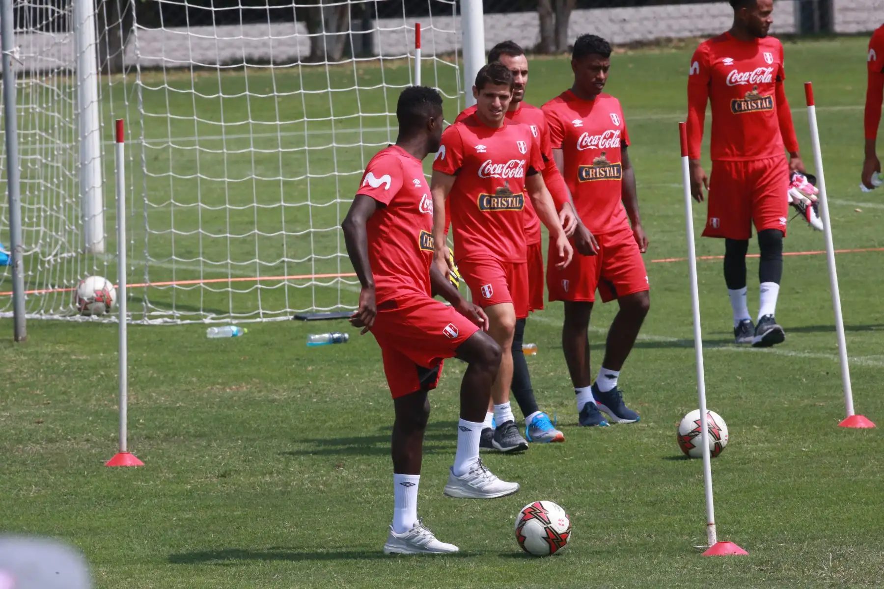 Los jugadores de la selección peruana pasaron exámenes médicos de rigor antes de iniciar los entrenamientos en la Villa Deportiva Nacional (Videna). Foto: ANDINA/Jhony Laurente.
