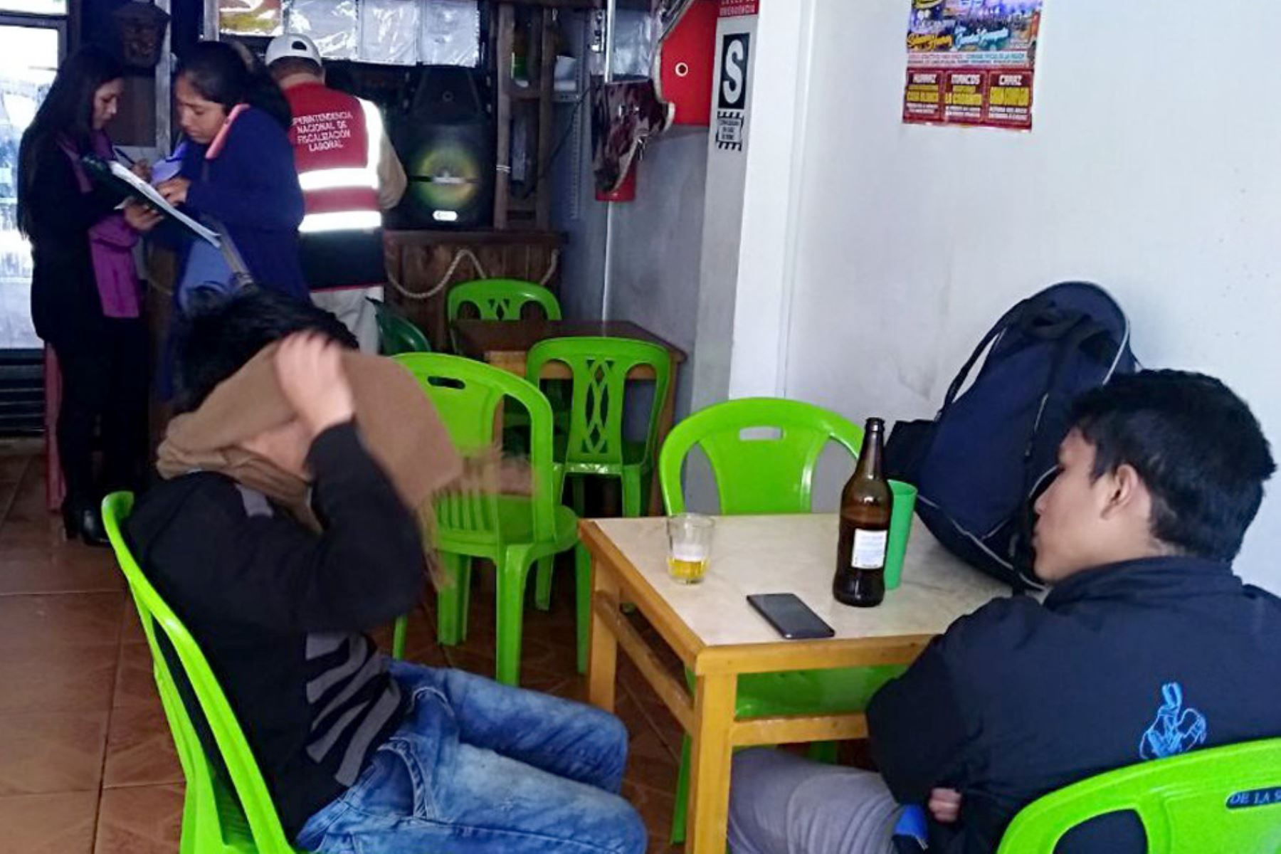 Autoridades rescatan a dos menores de edad que trabajaban en bares de Huaraz, en Áncash.Foto:  ANDINA/Difusión.