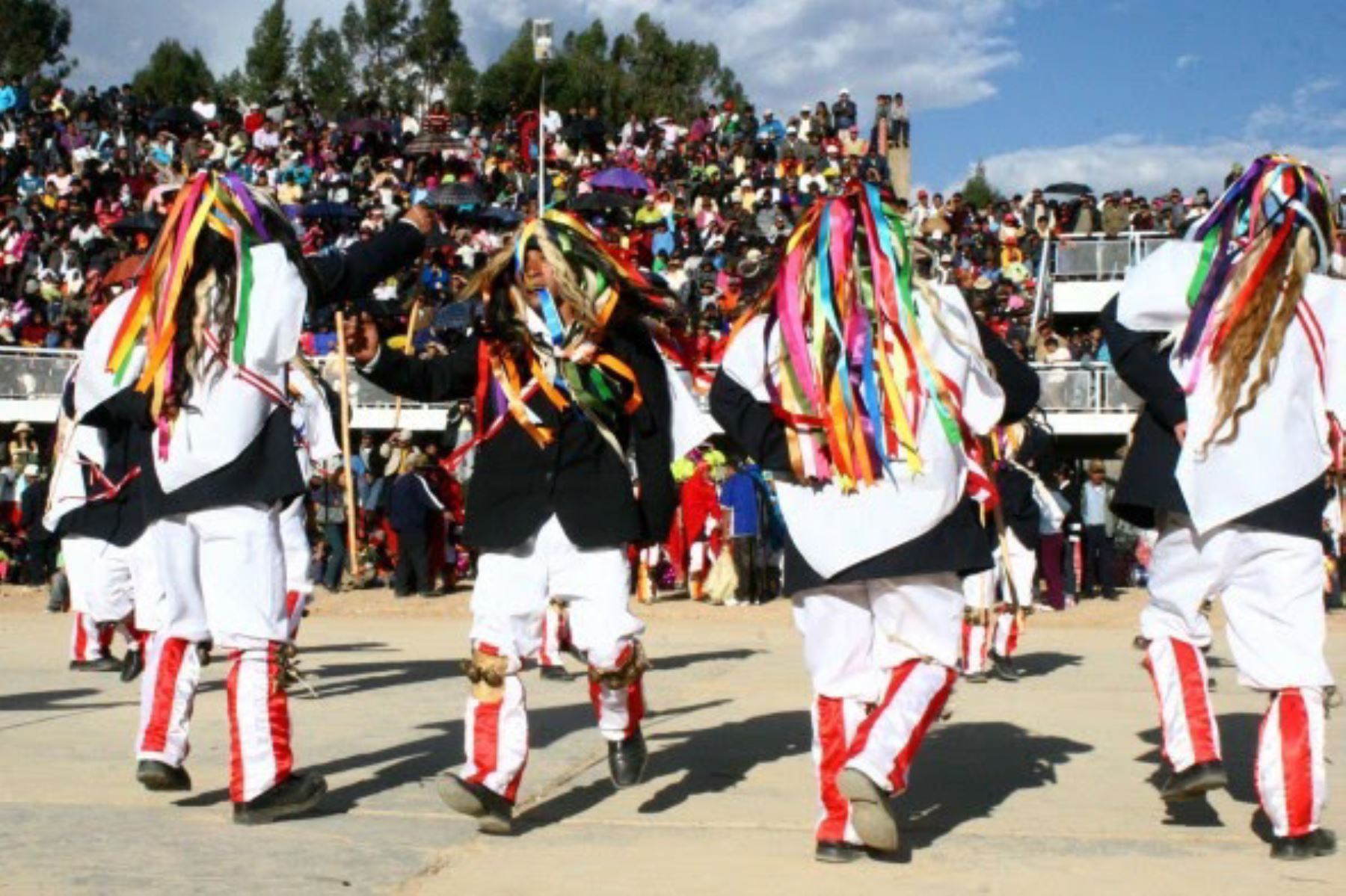 El Ministerio de Cultura declaró Patrimonio Cultural de la Nación a la danza Rukus de Shayan, del Caserío de San Juan de Shayan, provincia de Dos de Mayo, región Huánuco, por tratarse de una práctica que constituye un ejemplo de los procesos de encuentro cultural ocurridos en el ámbito andino.