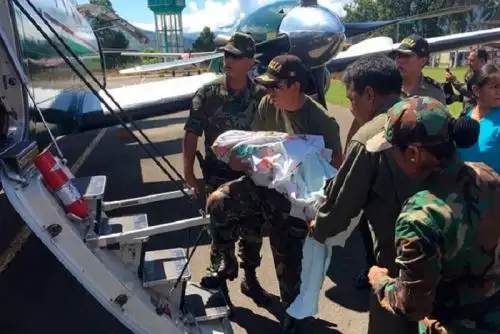 Traslado de la menor hacia la capital se realizó a través de un puente aéreo de emergencia, gracias a las coordinaciones entre el Ministerio de Salud (Minsa), Policía Nacional y la Fuerza Aérea del Perú.