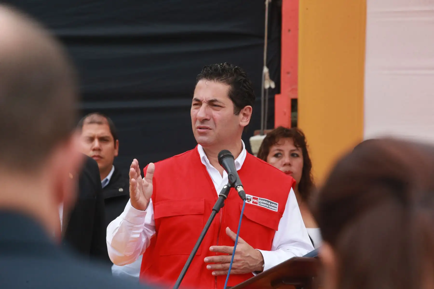 Ministro de Justicia, Salvador Heresi, participó en reconocimiento oficial del programa de formación musical Orquestando, en el penal del Callao. Foto: ANDINA/Jhony Laurente.