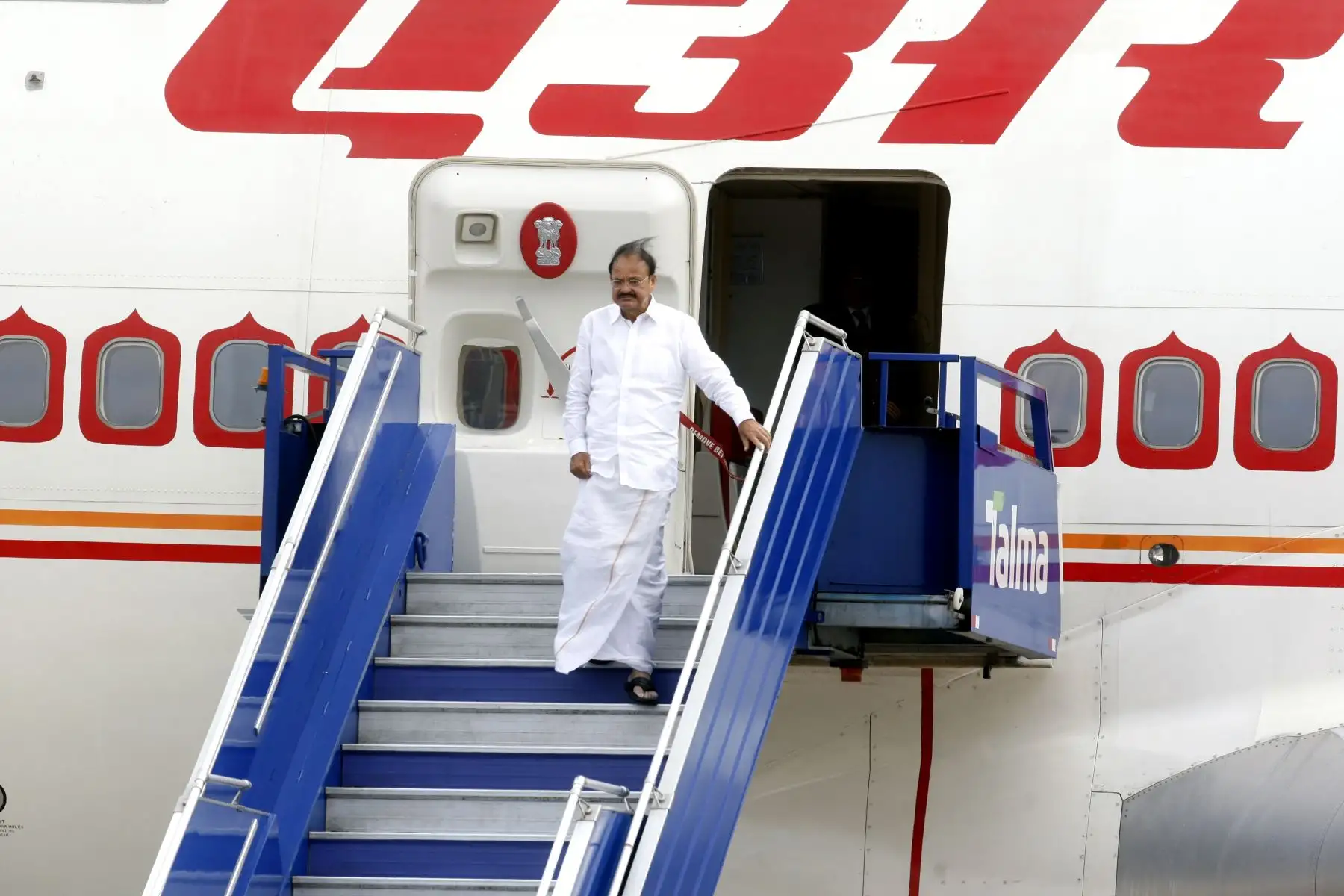 Vicepresidente de la India, Muppavarapu Venkaiah Naidu, llega  al Grupo Aéreo 8 en visita oficial. Foto: ANDINA/Eddy Ramos.