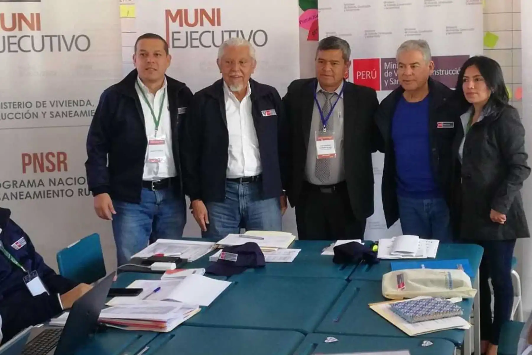 El Ministerio de Vivienda, Construcción y Saneamiento informó, en el marco del Muni Ejecutivo, que más de 70,000 cajamarquinos se beneficiarán de las obras de saneamiento rural y urbano que se vienen ejecutando en 13 provincias de la región, con una inversión total de 242 millones de soles.