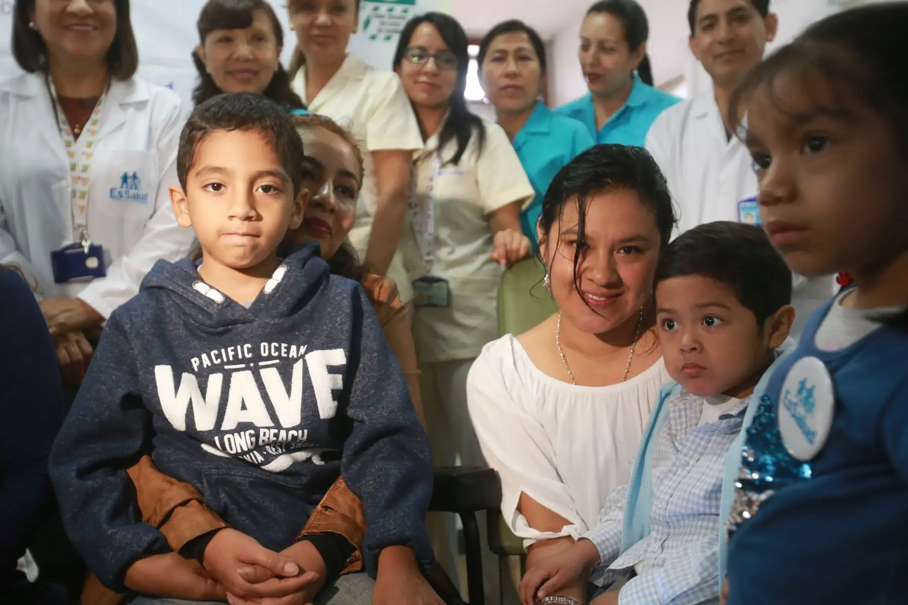 Ana Mamani, donó parte de su hígado  a su hijo, Noel, en una compleja operación quirúrgica en el hospital Rebagliati Martins, de Essalud. Foto: ANDINA/Jhony Laurente.
