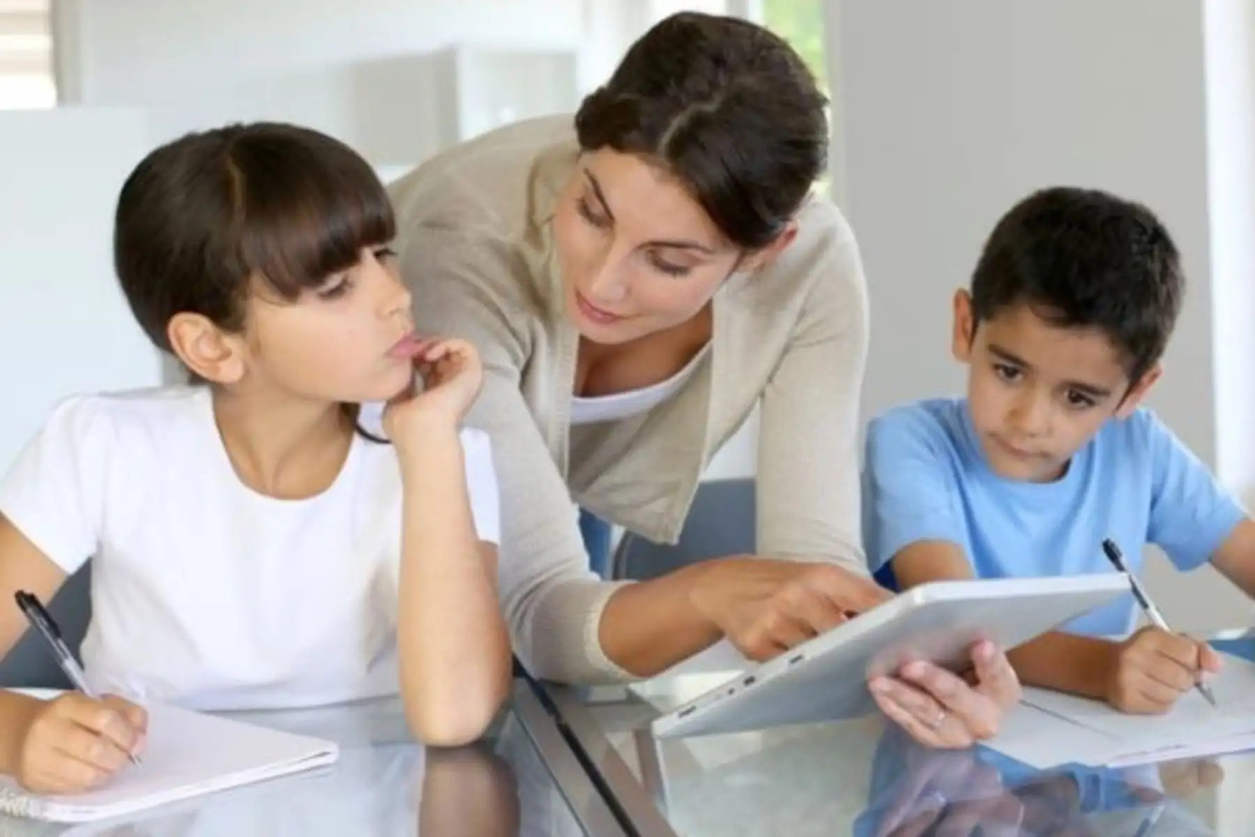 El 84% de las madres en Perú utilizan redes sociales. Foto: ANDINA/Difusión.