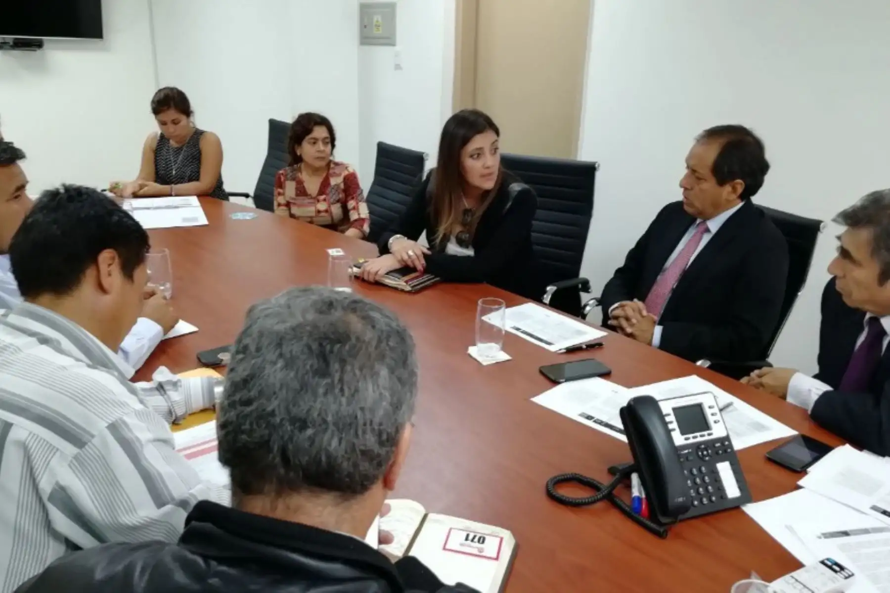 La reconstrucción de las zonas afectadas por el Niño Costero en la región Arequipa se iniciarán a fines de mayo con la ejecución del primer paquete de proyectos que financiará la Autoridad para la Reconstrucción con Cambios (ARCC), con un presupuesto de 100 millones de soles, anunció la gobernadora regional de Arequipa, Yamila Osorio.