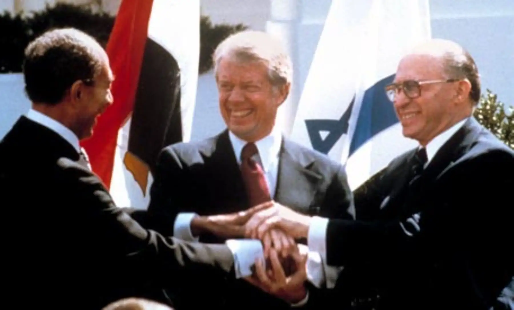 Solo dos países árabes, Egipto en 1979 y Jordania en 1994, han aceptado reconocer al Estado de Israel y firmar la paz, aunque en el último lustro Israel ha desarrollado, entre bastidores, las relaciones con las naciones del Golfo, especialmente Arabia Saudí, en su alianza contra Irán.
