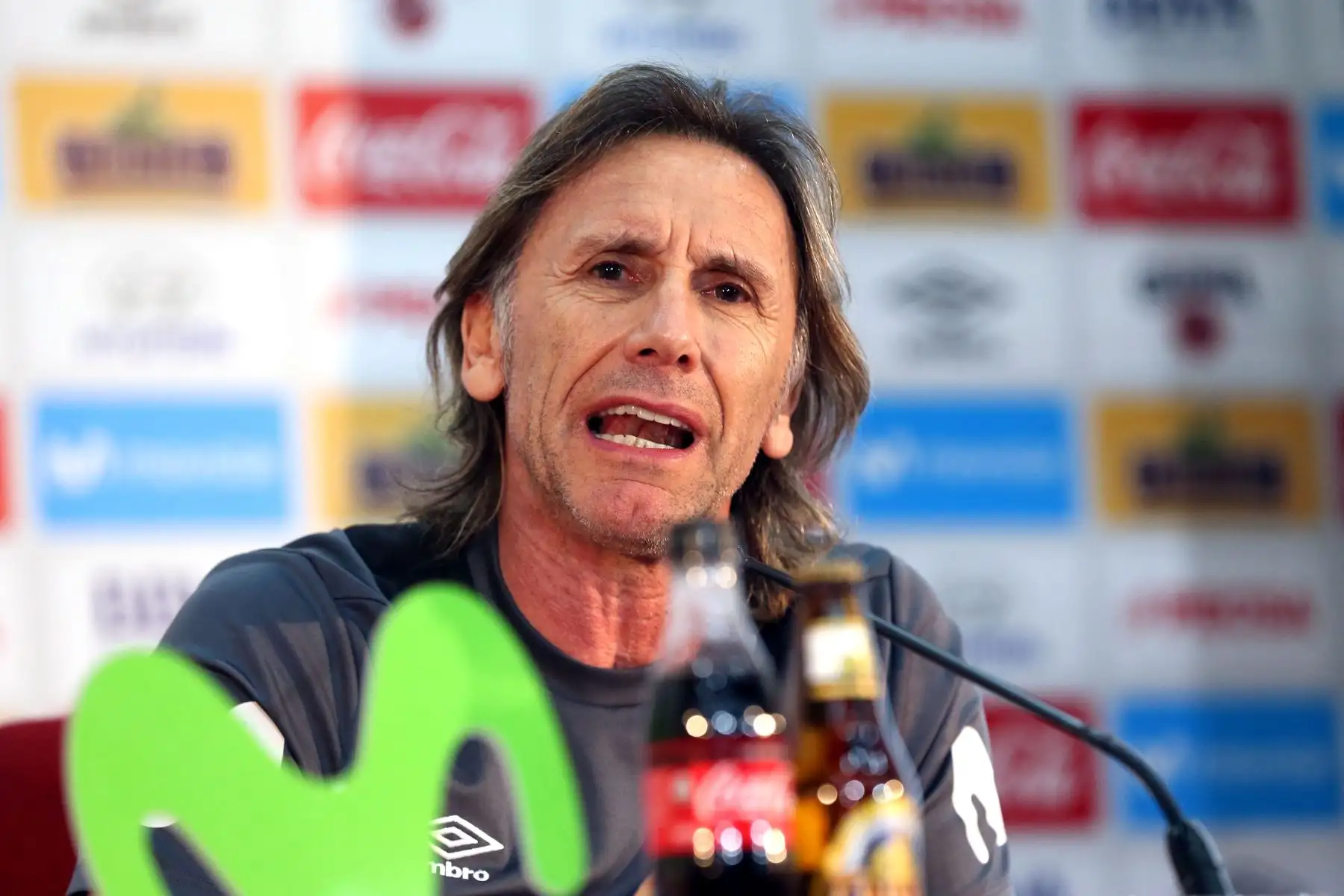 Ricardo Gareca, entrenador de la selección peruana de fútbol, expresó su solidaridad con el delantero Paolo Guerrero y agregó que la sanción en su contra, que lo margina del Mundial de Rusia 2018, es totalmente injusta y carente de sentido. Foto: ANDINA/Dante Zegarra.