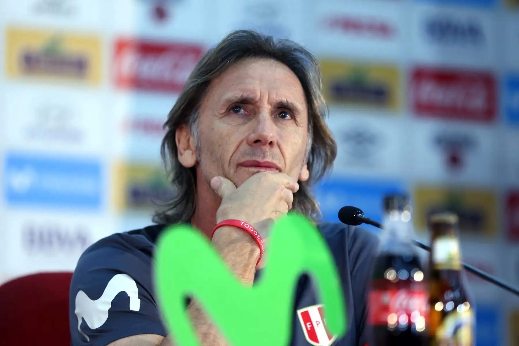 Ricardo Gareca, entrenador de la selección peruana de fútbol, expresó su solidaridad con el delantero Paolo Guerrero y agregó que la sanción en su contra, que lo margina del Mundial de Rusia 2018, es totalmente injusta y carente de sentido. Foto: ANDINA/Dante Zegarra.