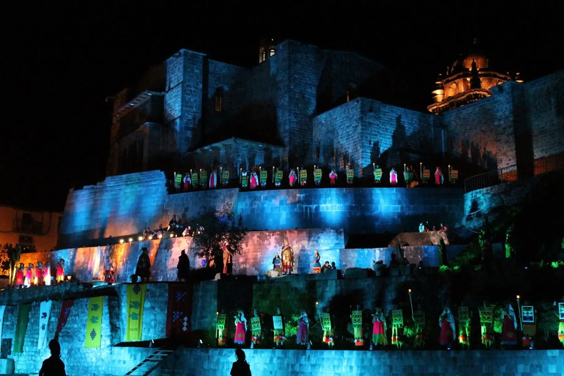 Con una espectacular escenificación Inca Cusco invita a turistas a participar de sus fiestas jubilares. ANDINA/Percy Hurtado