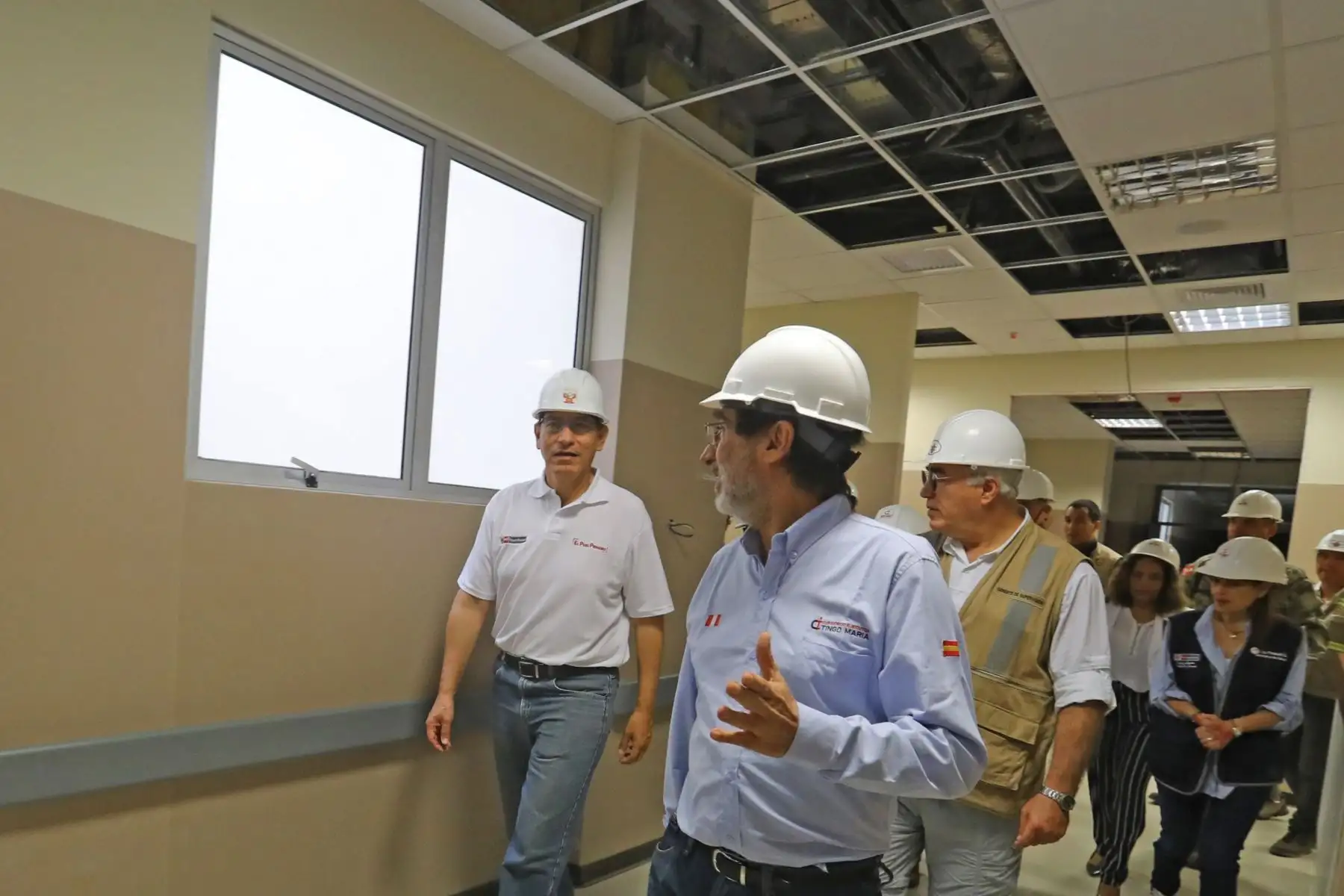 El presidente Martín Vizcarra supervisa los avances en la construcción de nuevo hospital y las  de obras en el puente Nanay, además inspeccionar dos centros educativos, en la región Loreto.Foto:ANDINA/Prensa Presidencia