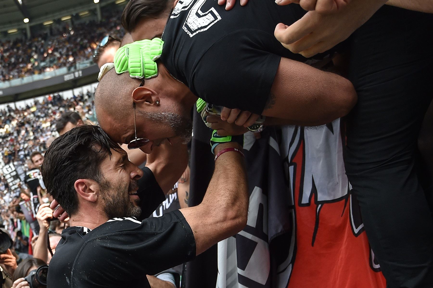 Miles de hinchas de Juventus le dijeron adiós a Gianluigi Buffon