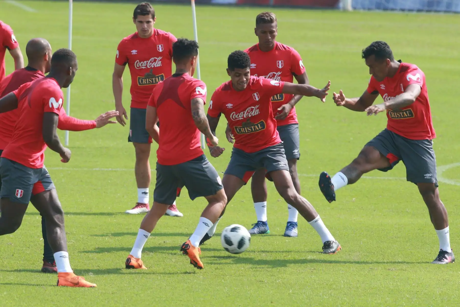 Entrenamiento de la selección peruana de fútbol  en la Villa Deportiva Nacional (Videna) con miras al partido amistoso ante Escocia, que se jugará el martes 29 de mayo, en el Estadio Nacional. Foto: ANDINA/Vidal Tarqui