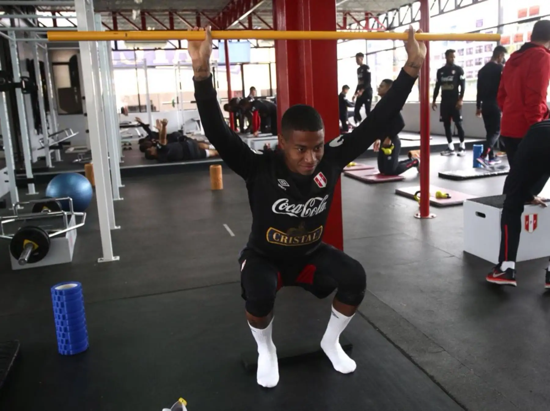 Andy Polo se reincorpora a los entrenamientos de la selección de fútbol en el gimnasio de la Videna. Foto: ANDINA/FPF.