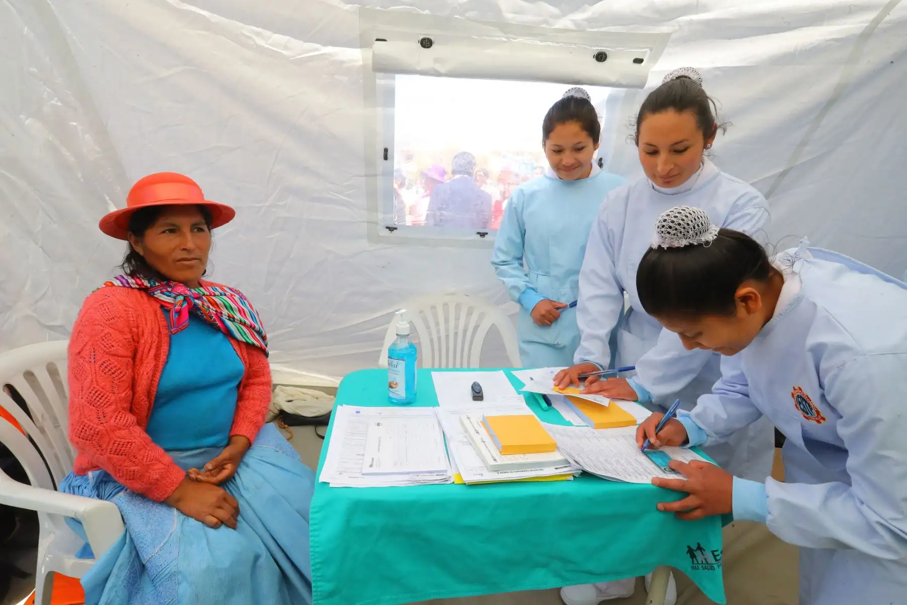 Pobladores participan en la Acción Cívica Multisectorial en la localidad de Pampas, Huancavelica. Foto: ANDINA/Prensa Presidencia.