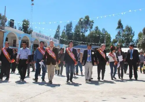 Ceremonia de reconocimiento a victimas civiles y policías de Sacsamarca que enfrentaron el terrorismo.