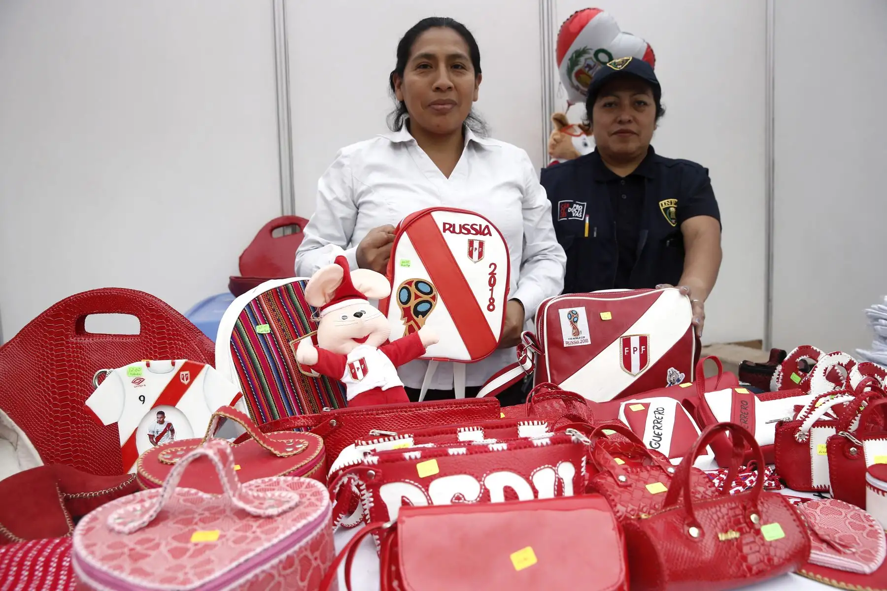 Inauguran feria Mundialista Rusia 2018 – Cárceles Productivas con la presentación de los productos elaborados por los internos de diferentes penales del país.  Foto: ANDINA/Melina Mejía
