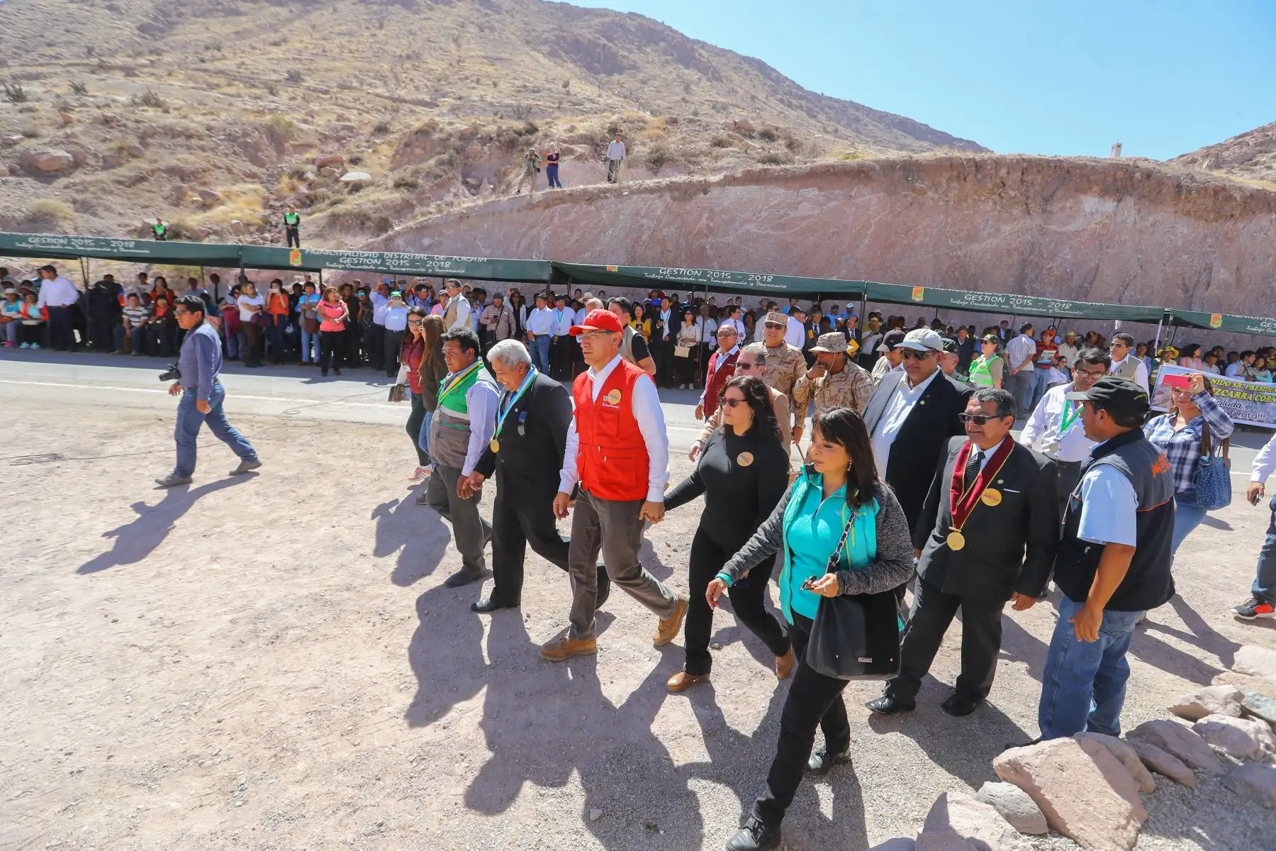 Jefe del Estado, Martín Vizcarra, anuncia el financiamiento del proyecto de mejoramiento y creación de los servicios turísticos para el sitio arqueológico Cerro Baúl, en el distrito de Torata. Foto: ANDINA/Prensa Presidencia.