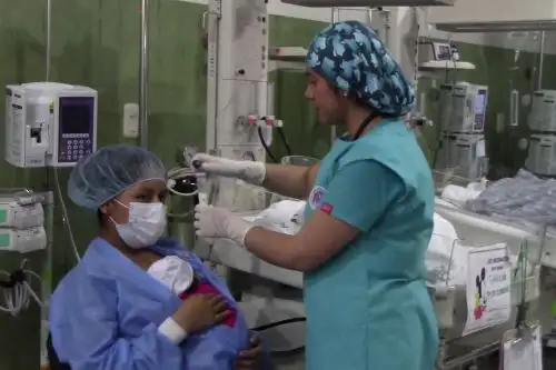 Con banco de leche materna el Hospital Materno Infantil El Carmen de Huancayo atiende a 41 bebés prematuros. ANDINA/Pedro Tinoco