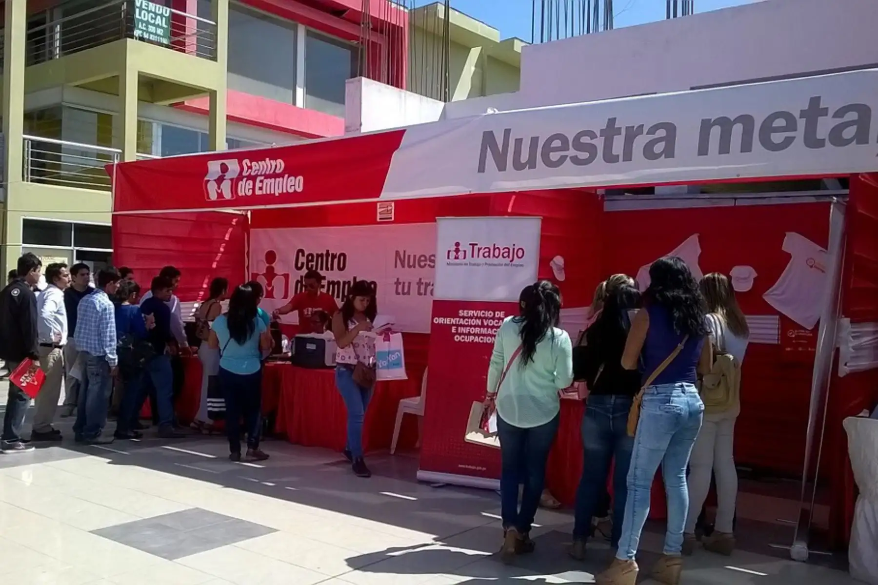 El Ministerio de Trabajo y Promoción del Empleo (MTPE) ofrecerá, hasta mañana viernes 909 vacantes en 29 empresas de la región Ucayali, durante la Semana del Empleo.