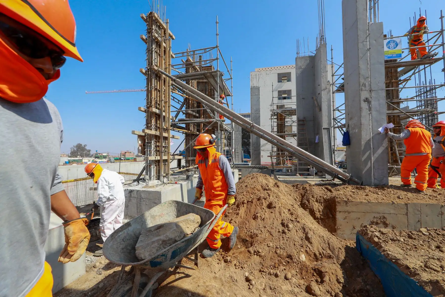 Presidente de la República, Martín Vizcarra, inspecciona obras del hospital Hipólito Unanue de Tacna. Foto: ANDINA/Prensa Presidencia.
