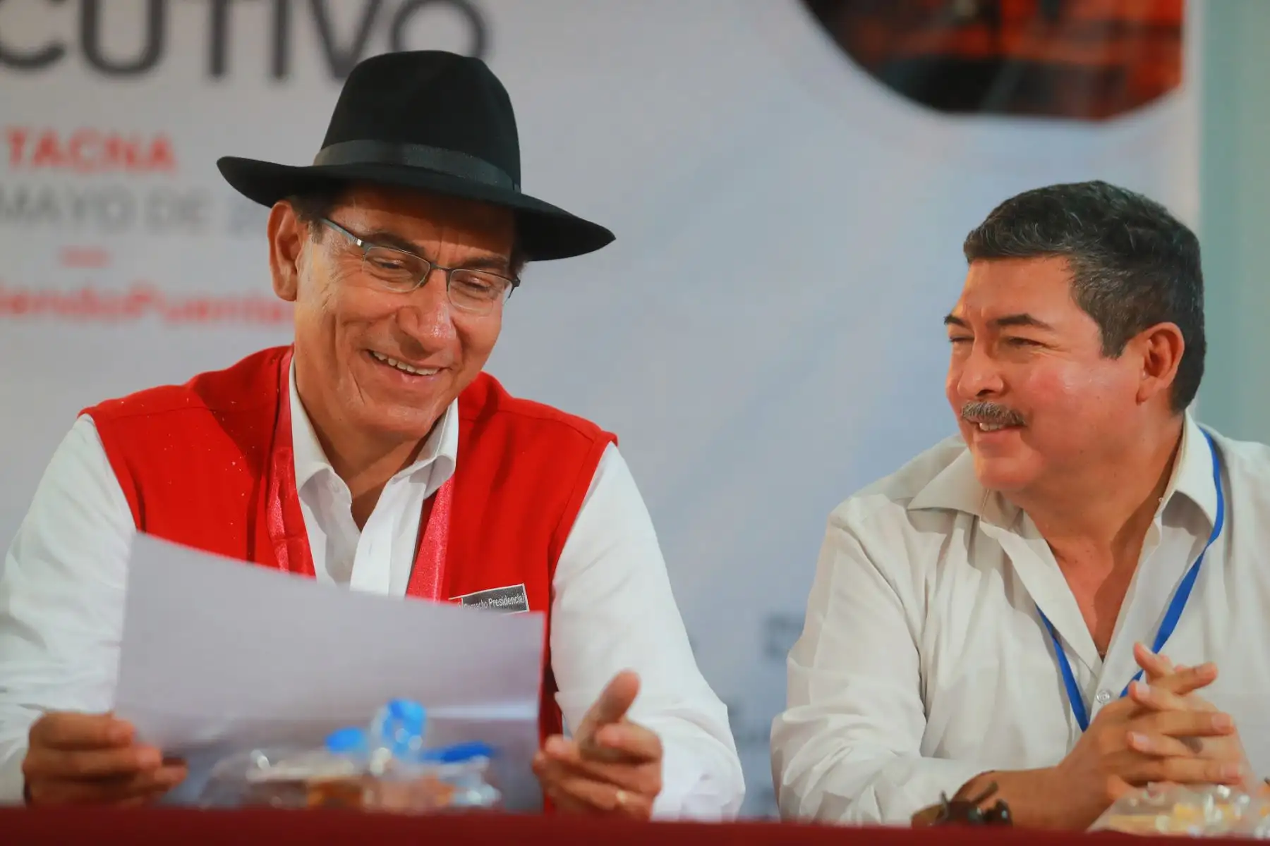 Jefe del Estado,  Martín Vizcarra, en conferencia de prensa luego del quinto Muni Ejecutivo, en Tacna. Foto: ANDINA/Prensa Presidencia.