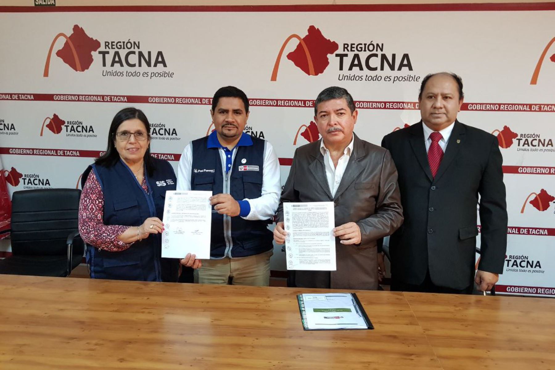 La lucha contra la anemia y la ejecución de diversos proyectos de inversión pública constituyen un signo claro del mejoramiento de los servicios de salud que beneficiarán a la región Tacna, con énfasis en la población infantil, que busca el sector Salud conjuntamente con el gobierno regional y las autoridades locales.