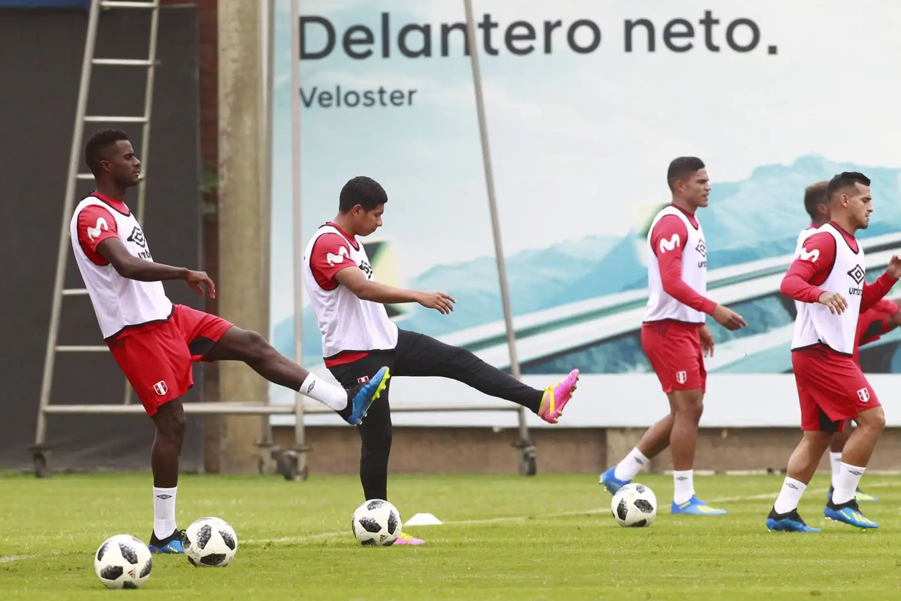 Selección peruana entrena con el equipo completo en la Videna. Foto: ANDINA/Eddy Ramos
