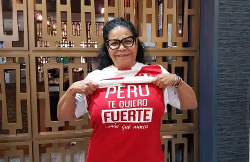 Eva Ayllón le envía todo su cariño a  nuestra selección.