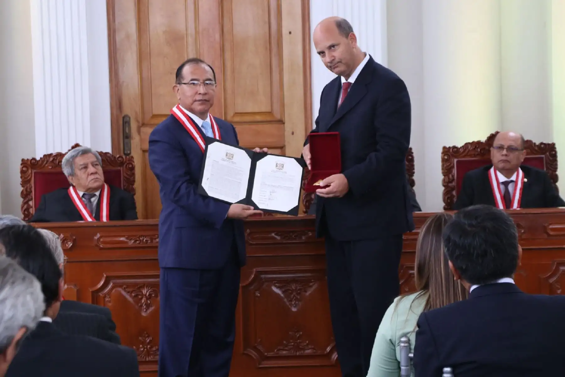 Presidente del JNE, Víctor Ticona durante celebración del 87 aniversario del organismo electoral. Foto: Difusión.
