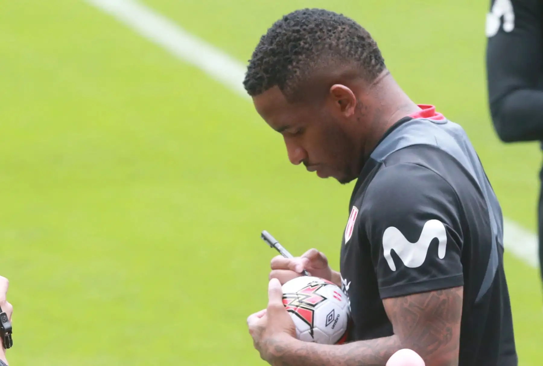 La selección peruana realizó su entrenamiento de despedida con la presencia de miles de hinchas, en el Estadio Nacional de Lima. Foto: ANDINA/Norman Córdova.