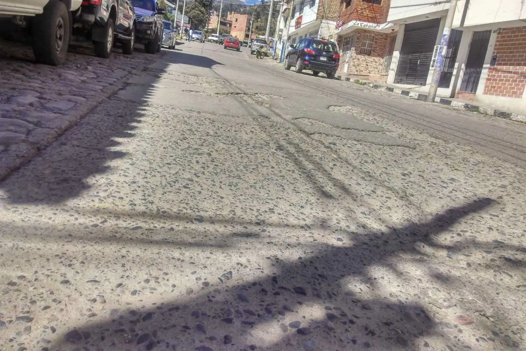 La Contraloría General de la República identificó un riesgo en la formulación y aprobación del expediente técnico para la rehabilitación del jirón José de Sucre, una de las principales en la ciudad de Huaraz, capital de la región Áncash, obra comprendida en el proceso de Reconstrucción con Cambios, que tiene un valor referencial de 958,148.92 soles.
