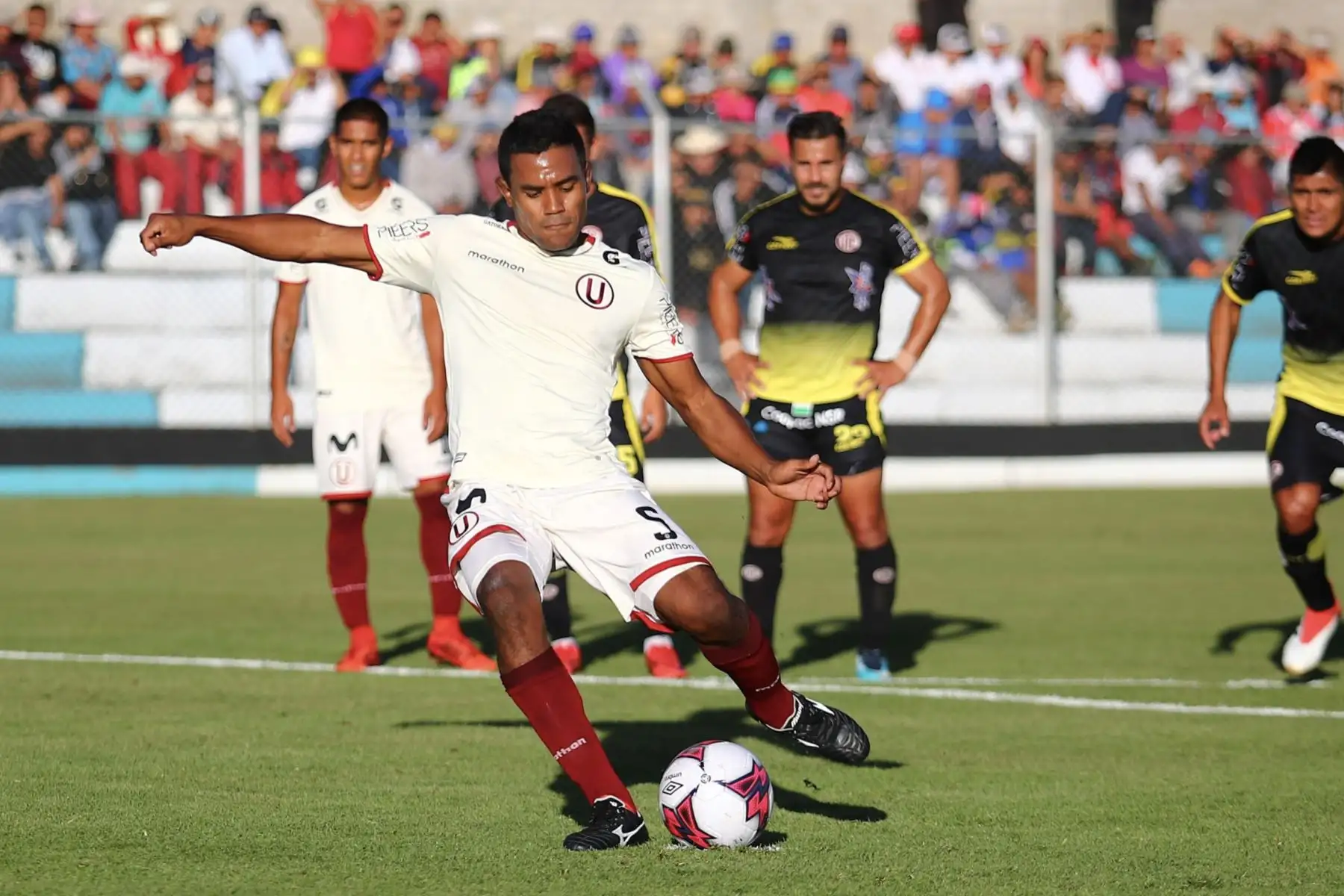 Universitario igualó 1-1 al UTC, por la 2da fecha del Torneo Apertura 2018, en Cajabamba. Foto:Twiter